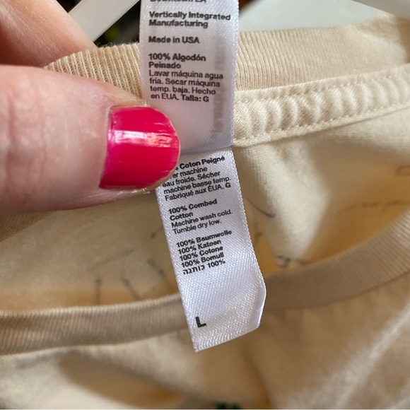 Carolina Liar Signed Tee Shirt Womens Size Medium Large Crewneck Short Sleeve - Picture 8 of 9